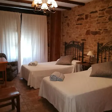 Rural La Buhardilla Hostal *