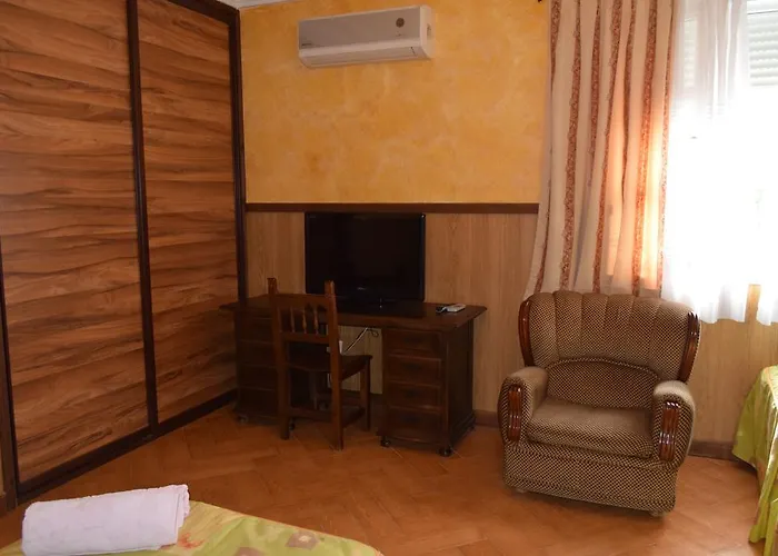 Hostel Rural La Buhardilla *